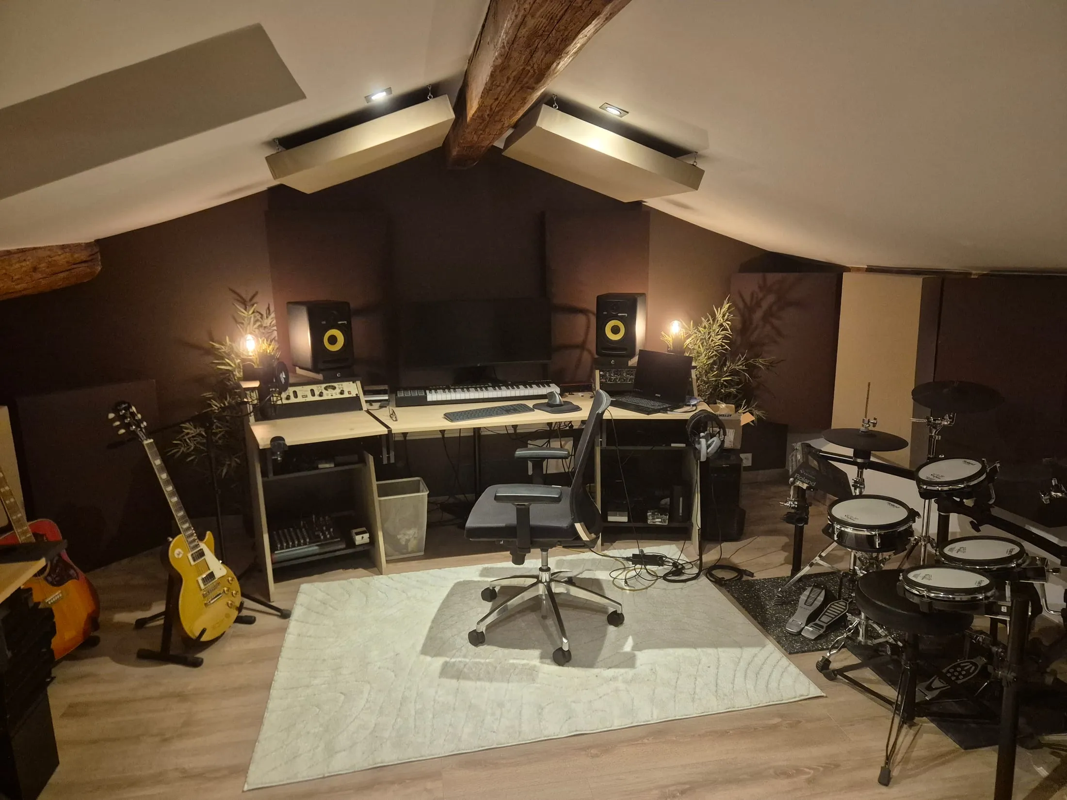 Studio de musique acoustique à L'Isle-sur-la-Sorgue